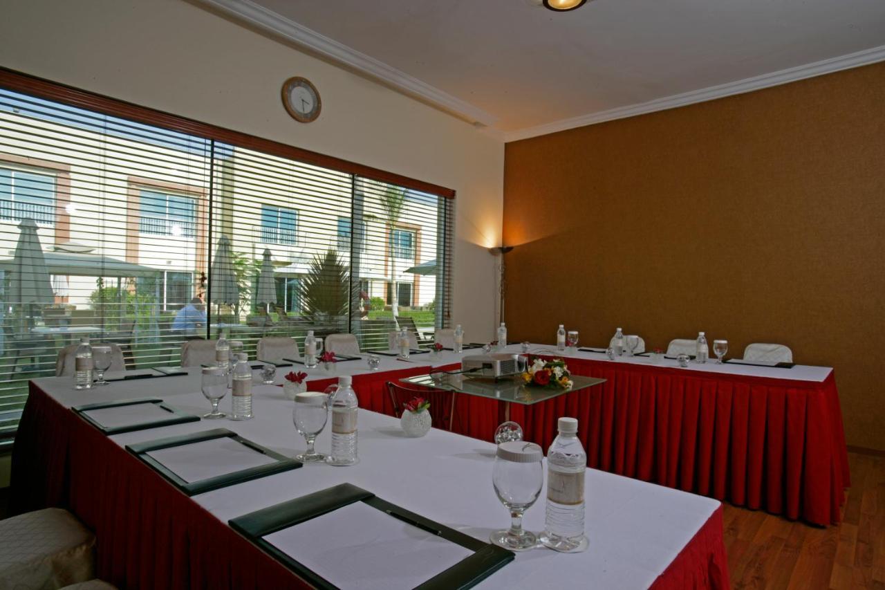 דובאי Coral Boutique Villas מתקנים תמונה